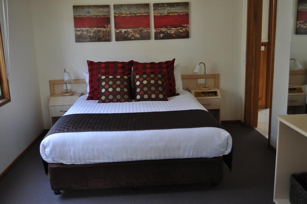 Kangerong Holiday Park Red Hill South Room photo